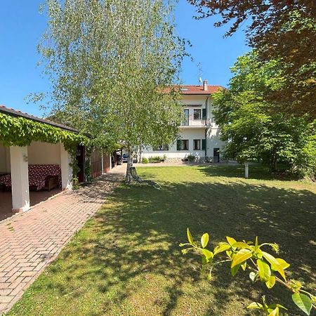 Casa Vacanze Magnolia Borgo Ticino Ngoại thất bức ảnh