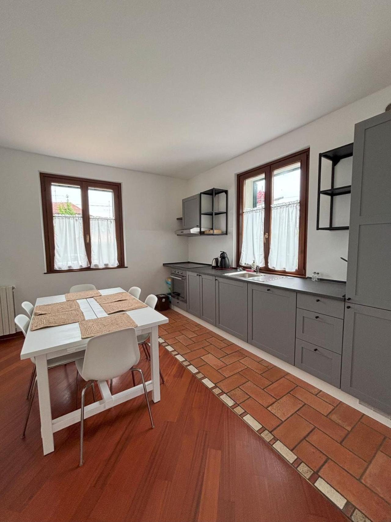Casa Vacanze Magnolia Borgo Ticino Ngoại thất bức ảnh
