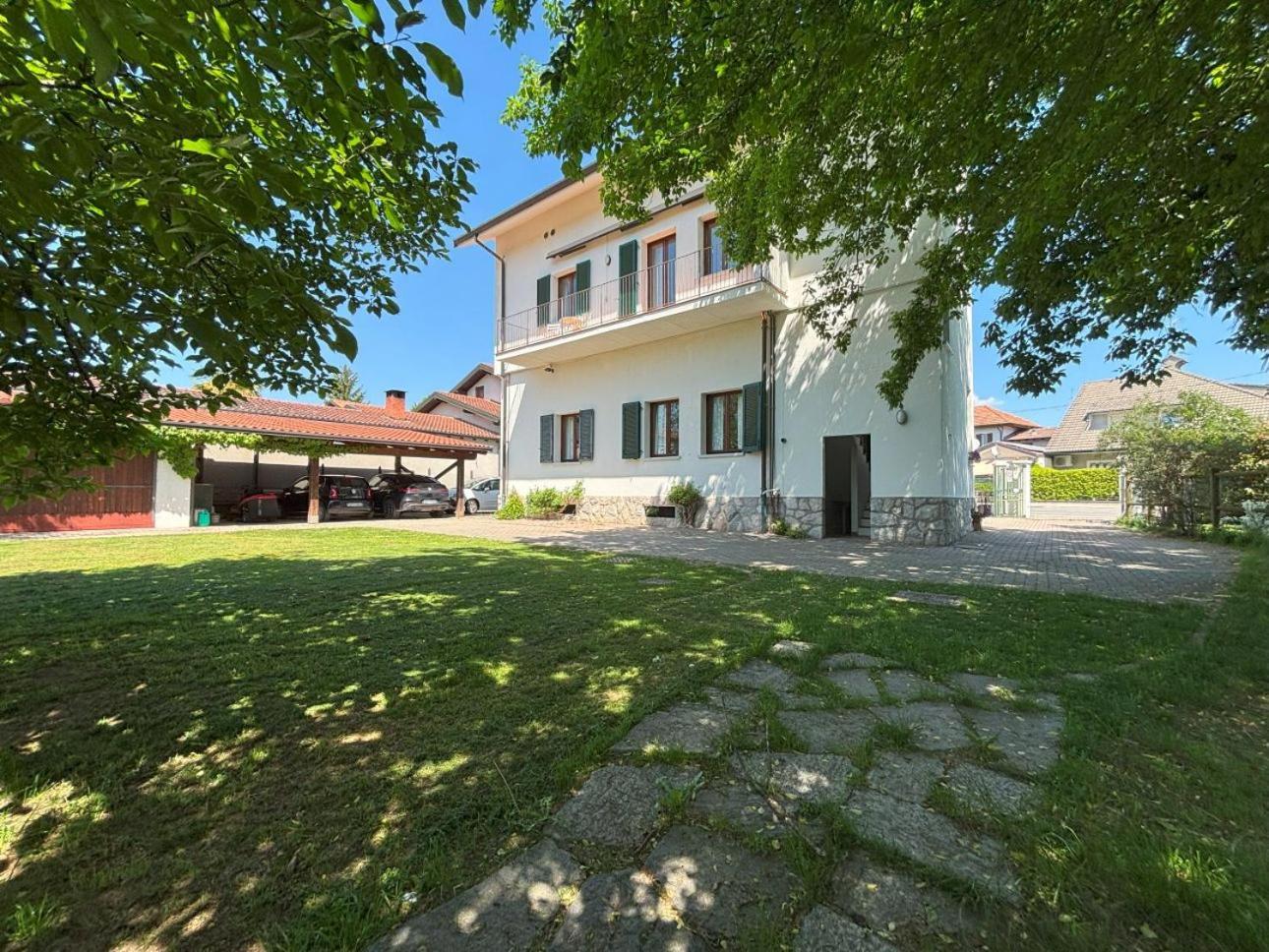 Casa Vacanze Magnolia Borgo Ticino Ngoại thất bức ảnh